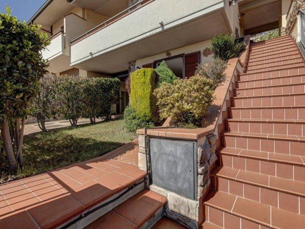 casa indipendente a Figline e Incisa Valdarno in zona Figline Valdarno