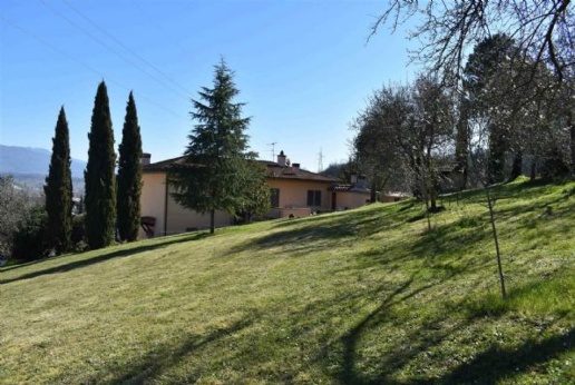 casa indipendente in vendita a Figline e Incisa Valdarno