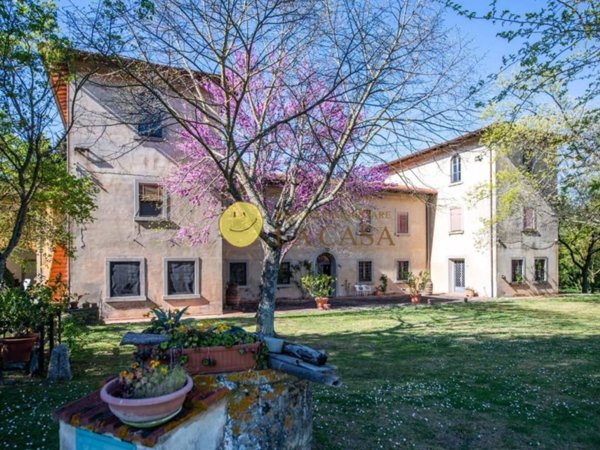 intera palazzina in vendita a Figline e Incisa Valdarno in zona Loppiano