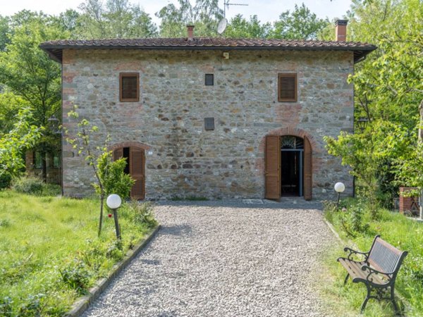 casa indipendente in vendita a Figline e Incisa Valdarno in zona Gaville
