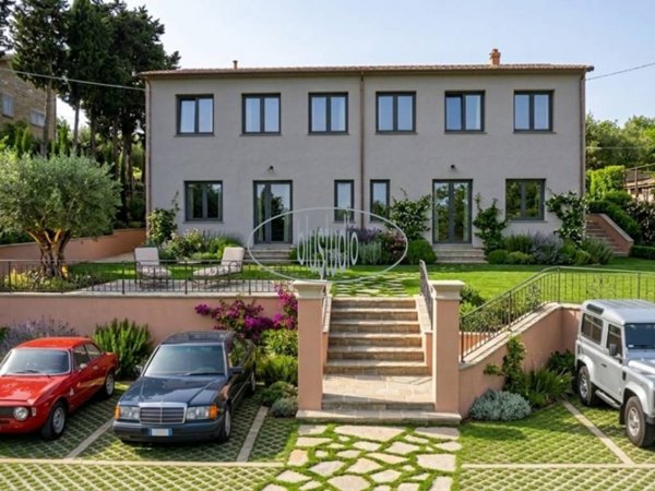 appartamento in vendita a Figline e Incisa Valdarno in zona Figline Valdarno