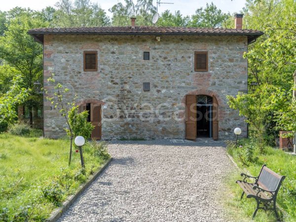 casa indipendente a Figline e Incisa Valdarno in zona Figline Valdarno