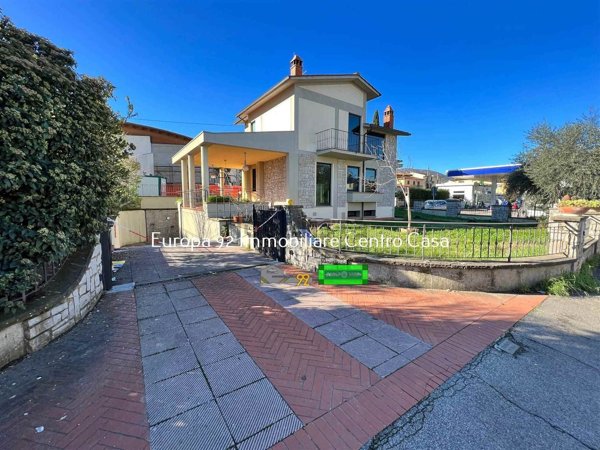 casa indipendente in vendita a Figline e Incisa Valdarno