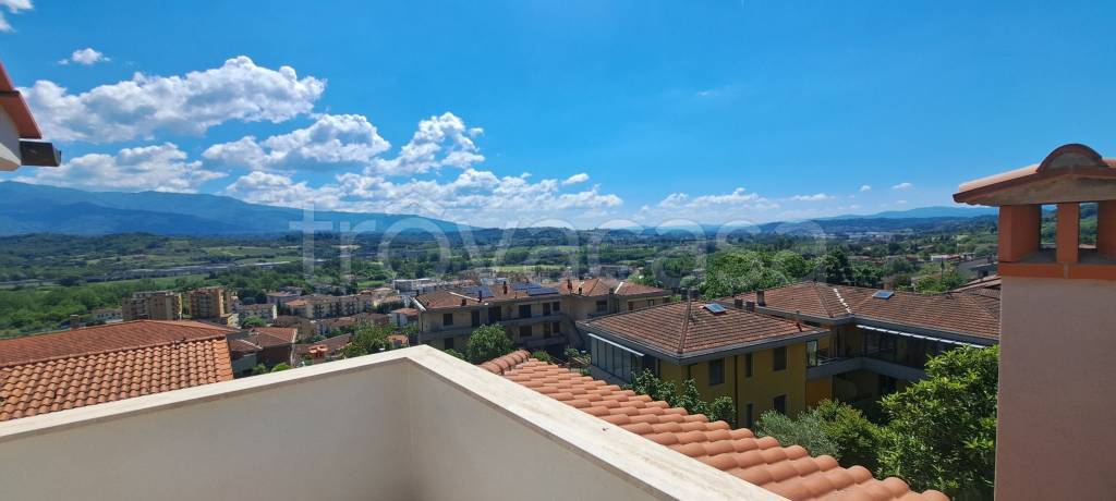 casa indipendente in vendita a Figline e Incisa Valdarno