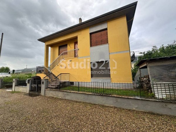 appartamento in vendita a Figline e Incisa Valdarno in zona Figline Valdarno