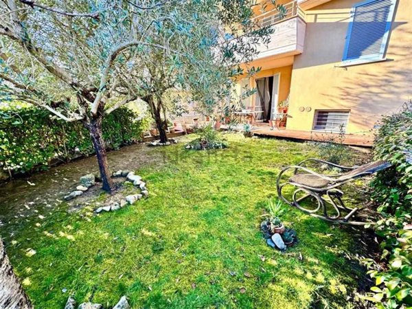 casa indipendente in vendita a Figline e Incisa Valdarno in zona Cesto