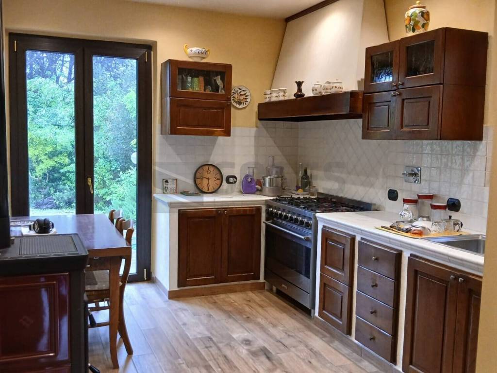 casa indipendente a Figline e Incisa Valdarno in zona Figline Valdarno