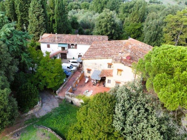 casa indipendente a Figline e Incisa Valdarno in zona Incisa in Val d'Arno