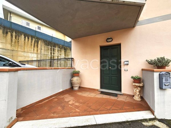 casa indipendente a Figline e Incisa Valdarno in zona San Martino Altoreggi