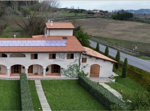 appartamento in vendita a Figline e Incisa Valdarno in zona Figline Valdarno