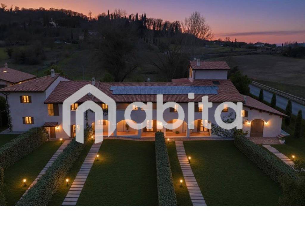 casa indipendente a Figline e Incisa Valdarno in zona Figline Valdarno