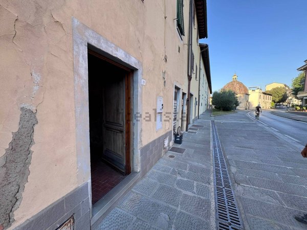 locale di sgombero a Figline e Incisa Valdarno in zona Figline Valdarno