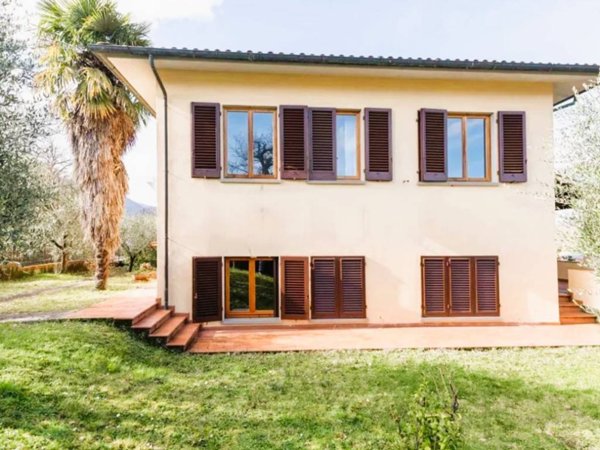 casa indipendente in vendita a Figline e Incisa Valdarno in zona Loppiano