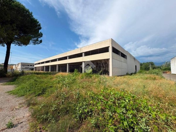 capannone in vendita a Figline e Incisa Valdarno in zona Massa