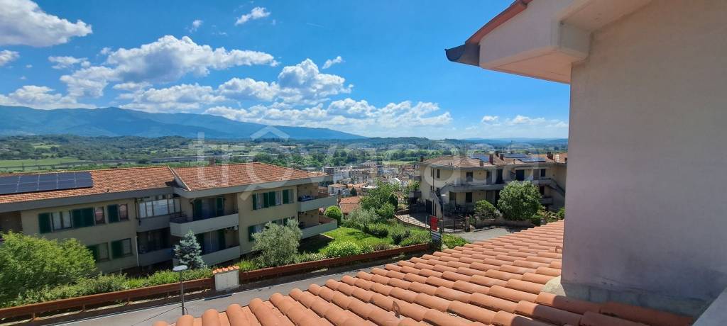 casa indipendente a Figline e Incisa Valdarno in zona Incisa in Val d'Arno