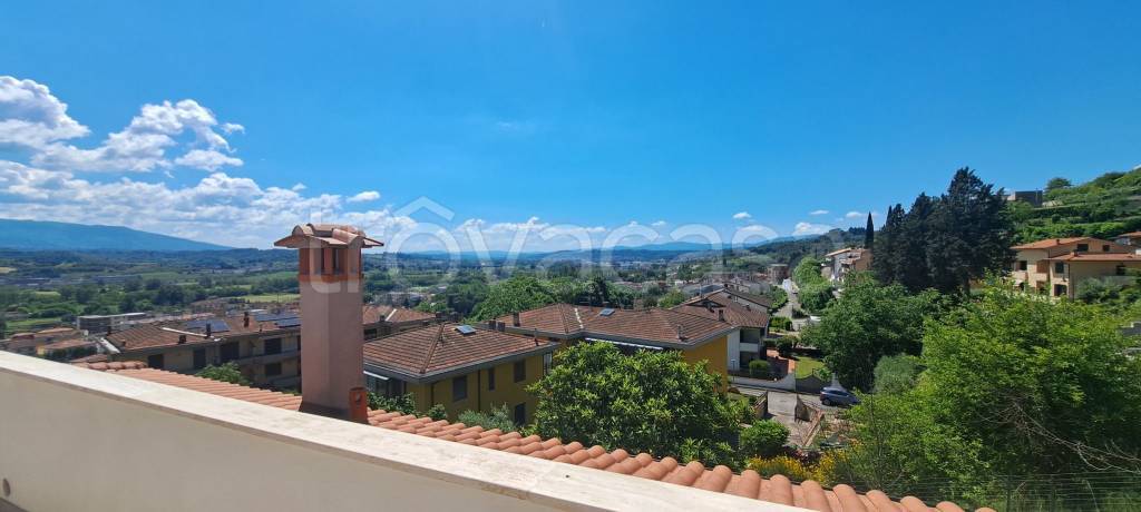 casa indipendente a Figline e Incisa Valdarno in zona Incisa in Val d'Arno