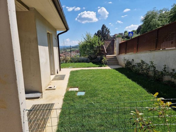 casa indipendente in vendita a Figline e Incisa Valdarno