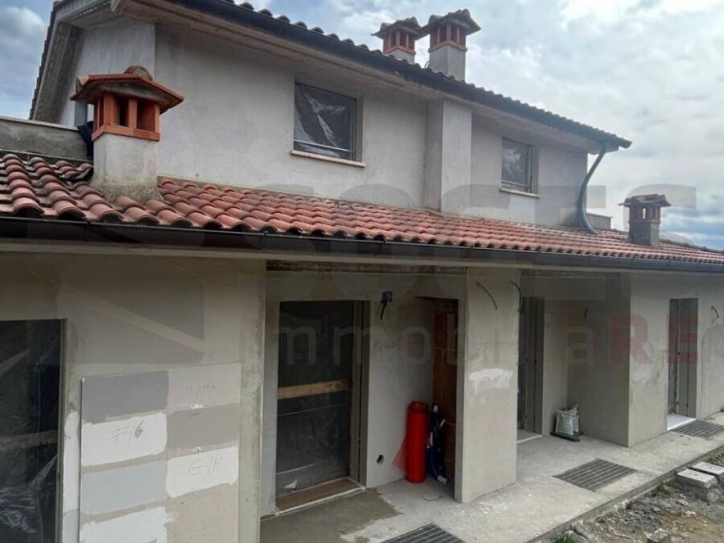 casa indipendente a Figline e Incisa Valdarno in zona Incisa in Val d'Arno