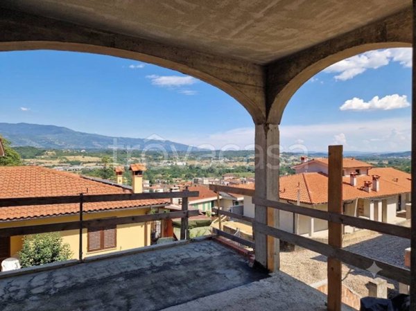 casa indipendente in vendita a Figline e Incisa Valdarno