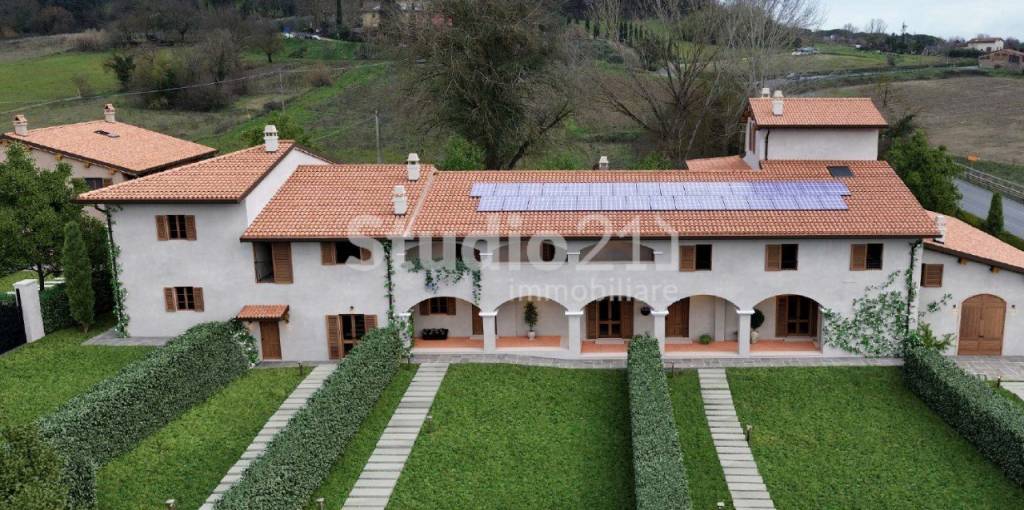 casa indipendente in vendita a Figline e Incisa Valdarno