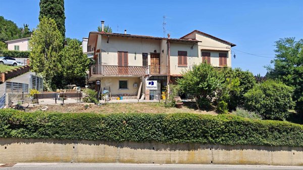 appartamento in vendita a Figline e Incisa Valdarno in zona Figline Valdarno