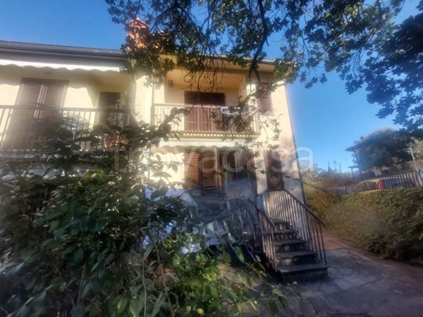 casa indipendente a Figline e Incisa Valdarno in zona Figline Valdarno