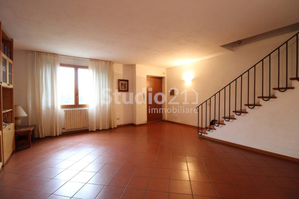 casa indipendente a Figline e Incisa Valdarno in zona Incisa in Val d'Arno