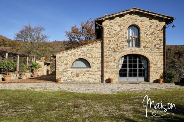 casa indipendente a Figline e Incisa Valdarno in zona Figline Valdarno
