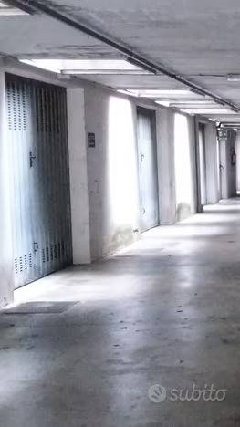 box auto in vendita a Figline e Incisa Valdarno in zona Incisa in Val d'Arno