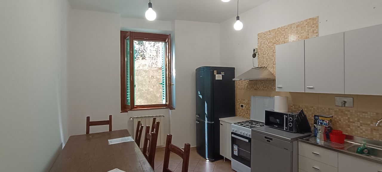 appartamento in vendita a Figline e Incisa Valdarno in zona Figline Valdarno