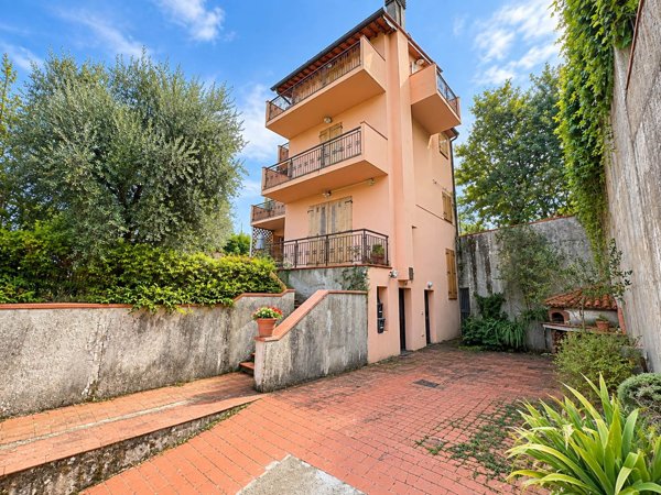 casa indipendente a Figline e Incisa Valdarno in zona Ponte agli Stolli