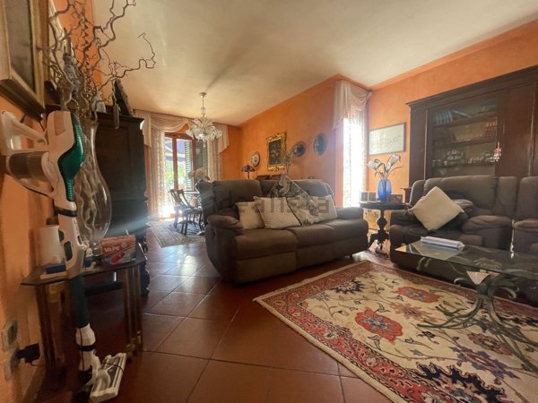 casa indipendente in vendita a Figline e Incisa Valdarno