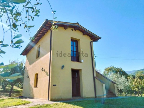 casa indipendente in vendita a Figline e Incisa Valdarno in zona Loppiano