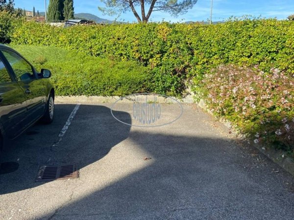 box auto in vendita a Figline e Incisa Valdarno in zona Burchio