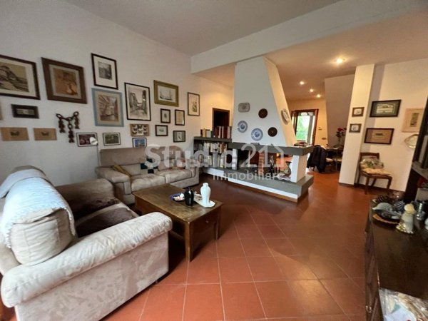 casa indipendente a Figline e Incisa Valdarno in zona Figline Valdarno