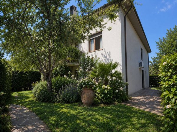casa indipendente a Figline e Incisa Valdarno in zona Figline Valdarno
