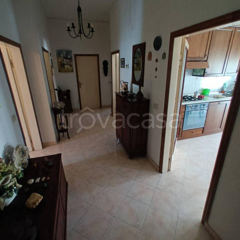 appartamento in vendita a Scarperia e San Piero in zona San Piero a Sieve