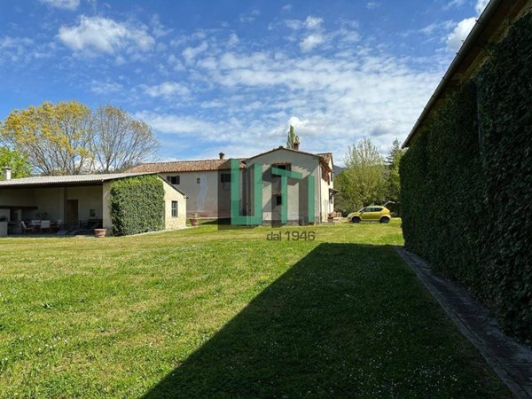 ufficio in vendita a Scarperia e San Piero in zona Scarperia