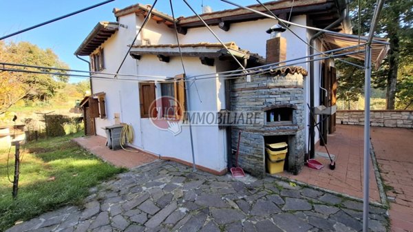 quadrivano in vendita a Scarperia e San Piero in zona San Piero a Sieve