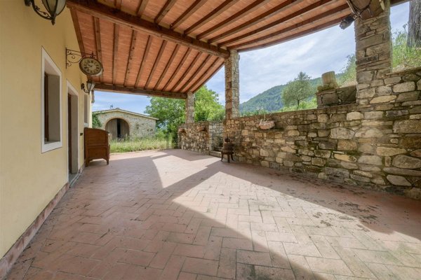 casa indipendente in vendita a Scarperia e San Piero