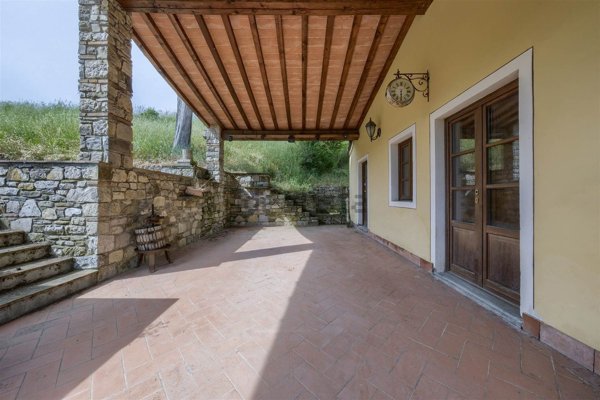 casa indipendente in vendita a Scarperia e San Piero
