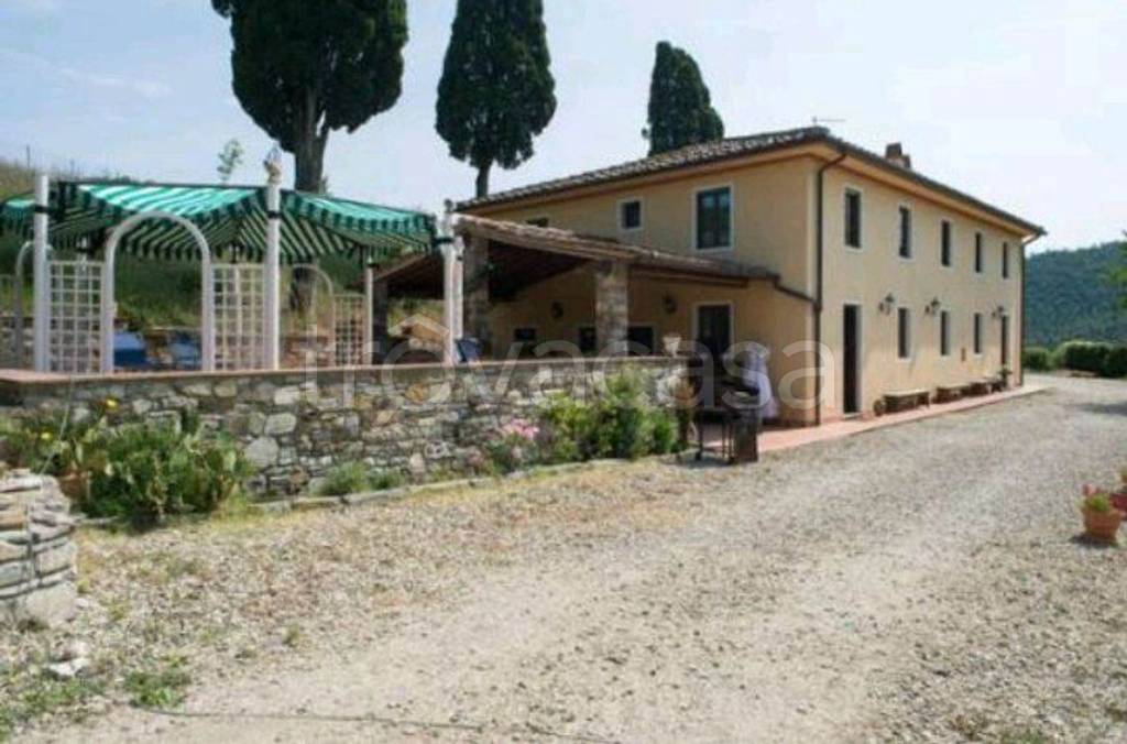 casa indipendente in vendita a Scarperia e San Piero