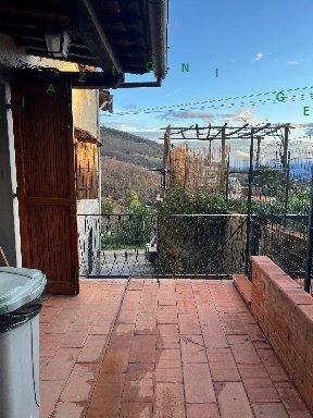 casa semindipendente in vendita a Scarperia e San Piero in zona Scarperia