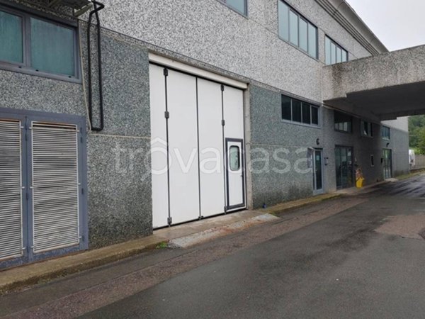locale commerciale in vendita a Scarperia e San Piero in zona Scarperia