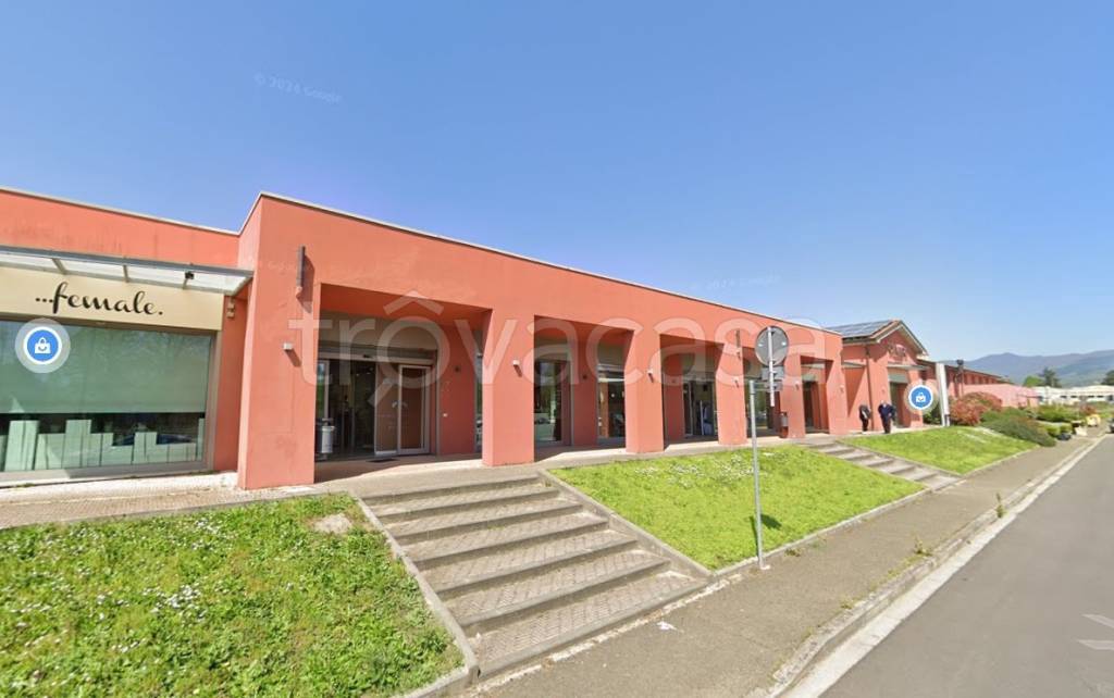 negozio in vendita a Scarperia e San Piero in zona San Piero a Sieve