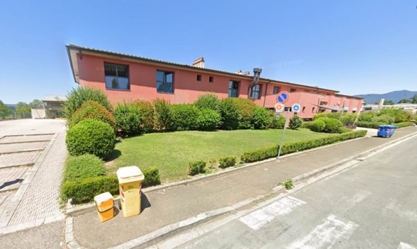 ufficio in vendita a Scarperia e San Piero in zona San Piero a Sieve