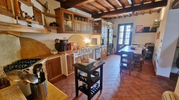 casa indipendente in vendita a Scarperia e San Piero in zona Scarperia