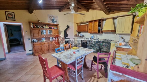 casa indipendente in vendita a Scarperia e San Piero in zona San Piero a Sieve
