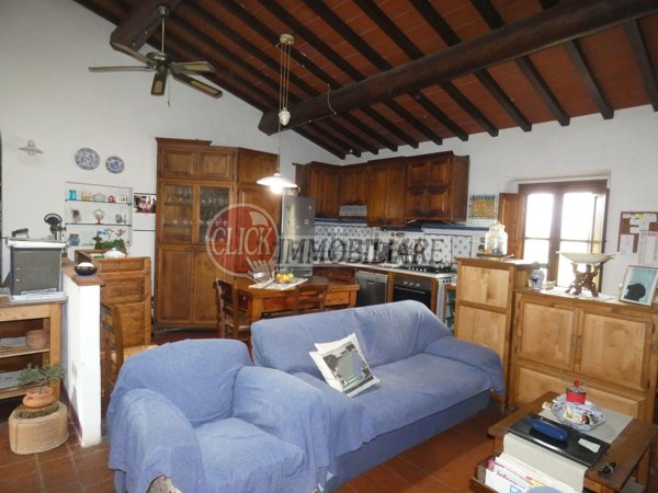 appartamento in vendita a Scarperia e San Piero in zona San Piero a Sieve
