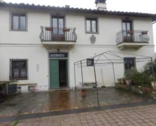 appartamento in vendita a Scarperia e San Piero in zona Scarperia